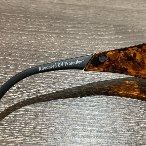 SOLAR SHIELD Tortoise Polarized Lens Advanced UV Protection Sunglasses - Picture 7 of 10